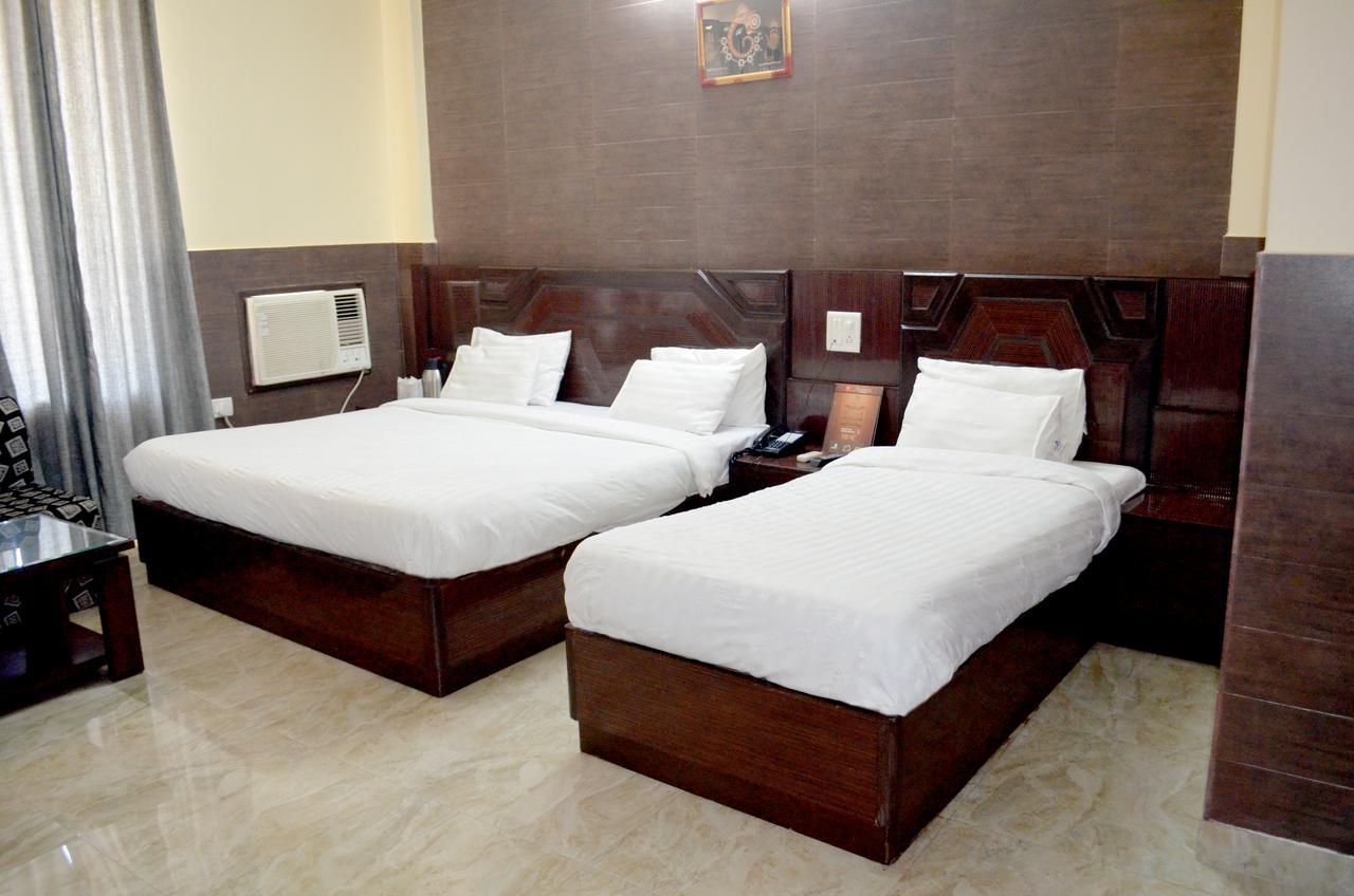 Capital O 4747 Imperial Hotel Katra Katra  Extérieur photo